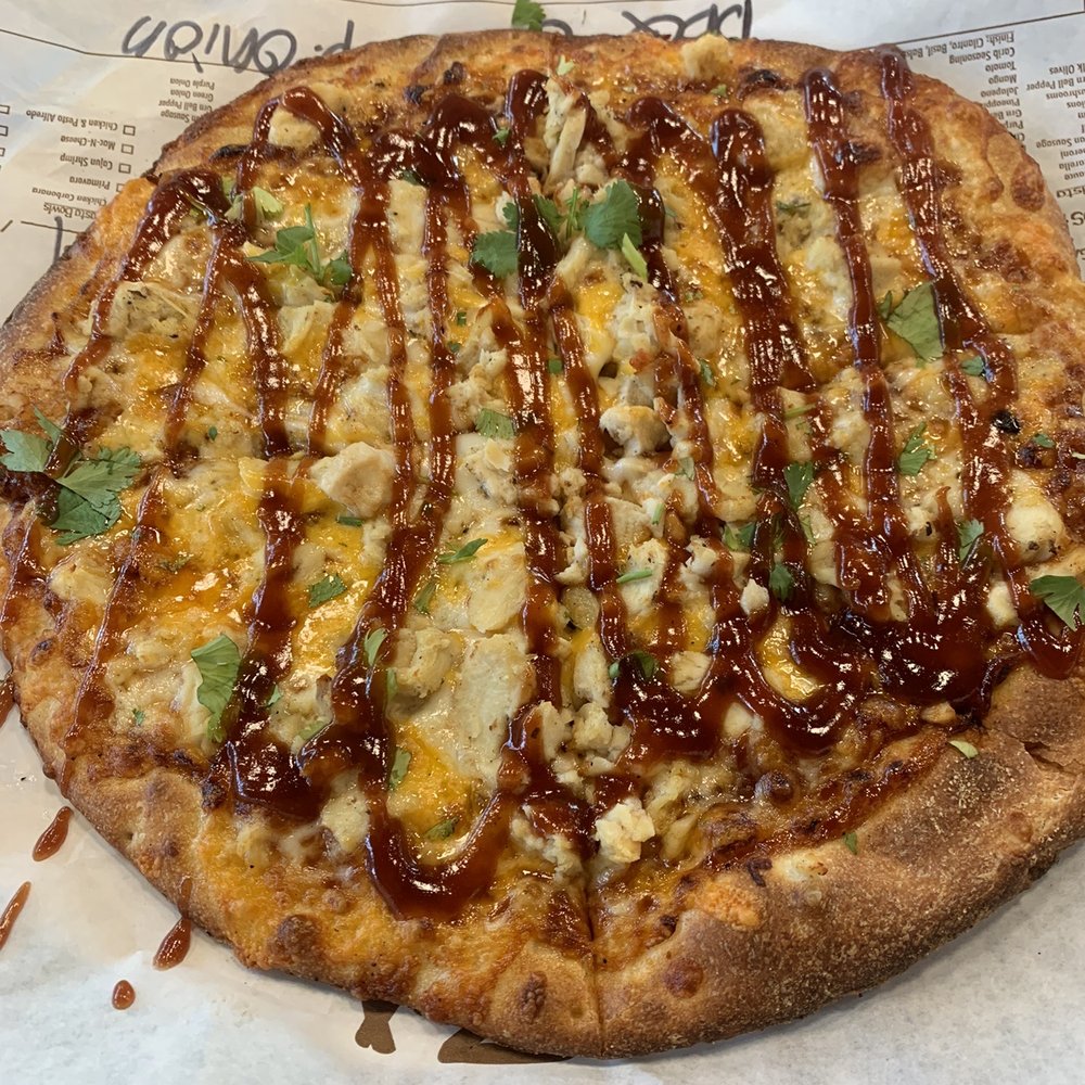 Pizza Artista - BBQ Chicken Pizza - Pizza Near Me - Baton Rouge, Louisiana Pizza Artista - BBQ Chicken Pizza - Pizza Near Me - Baton Rouge, Louisiana