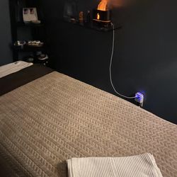 Om Mantra Spa - Treatment room. Ready for massage session.