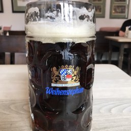 1 Liter of Tradition Dunkel.