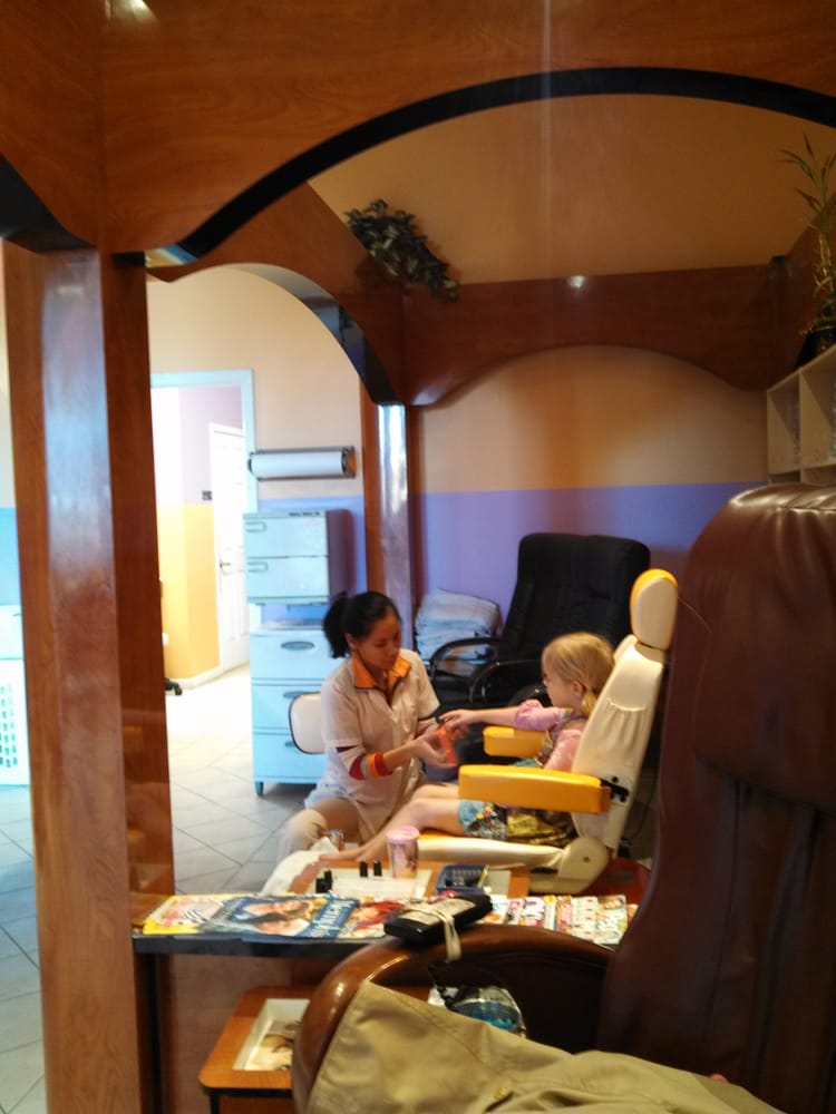 HAPPI NAILS Updated October 2024 10 Photos & 16 Reviews 3601 S