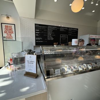 Jeni's Splendid Ice Creams - Ice Cream & Frozen Yogurt Near Me - Gilbert, Arizona
