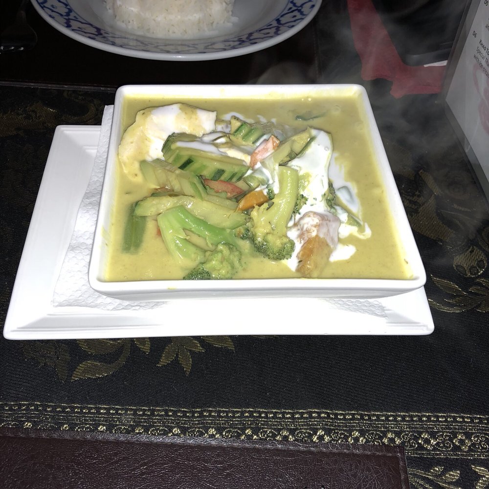 Thai Villa - Green curry with chicken - Thai Near Me - Whanganui, MWT