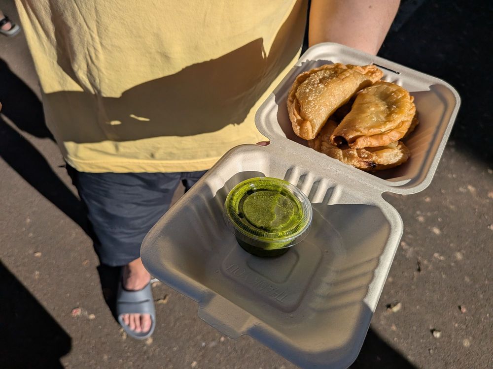 Papi's Empanadas Logo