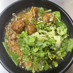 Nan Zhou Hand Drawn Noodle House - House special noodle soup