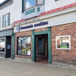 Insomnia Cookies - Storefront for Insomnia Cookies