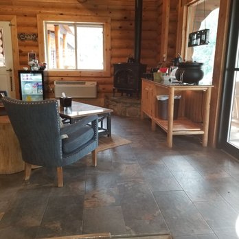 Bonners Ferry Log Inn - Hotels Near Me - Bonners Ferry, Idaho
