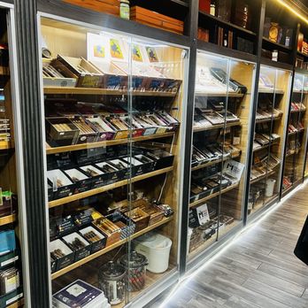Z’s Cigar Lounge - Tobacco Shops Near Me - Bakersfield, California Z’s Cigar Lounge - Tobacco Shops Near Me - Bakersfield, California