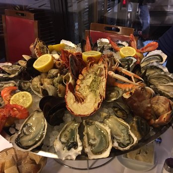 Wepler - The Platter - Brasseries Near Me - Paris, 75