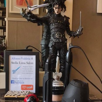 Alfonso Valdivia - ❤️ Scissorhands ✂️ - Makeup Artists Near Me - Nyack, New York