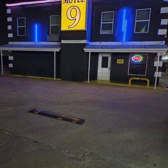 Motel 9 - Hotels Near Me - Laredo, Texas Motel 9 - Hotels Near Me - Laredo, Texas