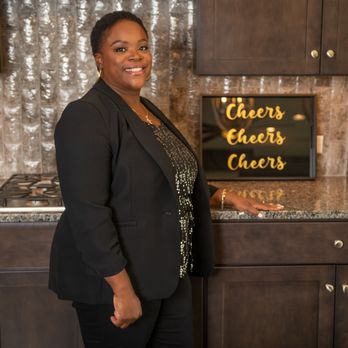 Tammy Bond - The Re Agent 007 - Real Estate Agents Near Me Tammy Bond - The Re Agent 007 - Real Estate Agents Near Me