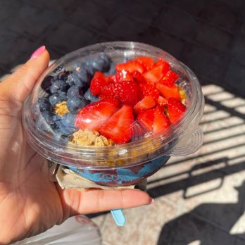 Playa Bowls - Pura Vida Acai Bowl - Juice Bars & Smoothies Near Me - College Park, Maryland Playa Bowls - Pura Vida Acai Bowl - Juice Bars & Smoothies Near Me - College Park, Maryland