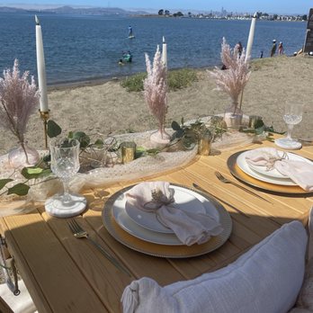 Picnic Story - Beach picnic - Party & Event Planning Near Me Picnic Story - Beach picnic - Party & Event Planning Near Me
