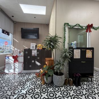 MH Head Spa - Front Desk & Entrance - Skin Care Near Me - San Jose, California