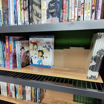 Z'S COMICS - Updated January 2026 - 17 Photos - 1513 N Heideke St