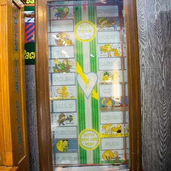 Marsh's Free Museum - plenty old kind games - Antiques Near Me - Long Beach, Washington
