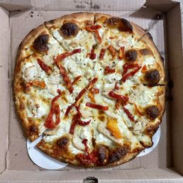 "Route 80 Commuter" (classic white pie buttered with ricotta cheese & topped with grilled chicken, sun dried tomatoes, fresh garlic) "Route 80 Commuter" (classic white pie buttered with ricotta cheese & topped with grilled chicken, sun dried tomatoes, fresh garlic)