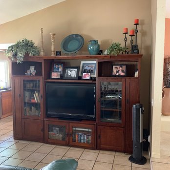Iris Cleaning Services - All of that stuff on top was taken down and hand dusted/cleaned. - Office Cleaning Near Me - Canyon Country, California Iris Cleaning Services - All of that stuff on top was taken down and hand dusted/cleaned. - Office Cleaning Near Me - Canyon Country, California