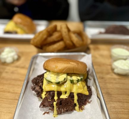 Hammer Burger by null