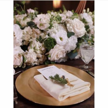 Buds And Blooms - Floral Designers Near Me - Los Angeles, California