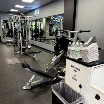 Studio E Fitness - Circuit Training Gyms Near Me - Great Neck, New York Studio E Fitness - Circuit Training Gyms Near Me - Great Neck, New York