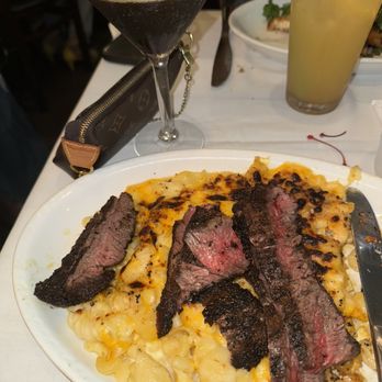 Robke’s - Steak & Macaroni & Cheese with Sliced Steak - American Near Me - Northport, New York