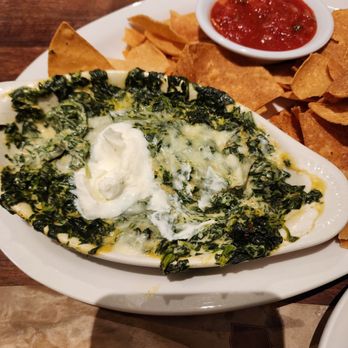 Cheddar's Scratch Kitchen - Spinach dip with tortillas - American Near Me - Port Charlotte, Florida Cheddar's Scratch Kitchen - Spinach dip with tortillas - American Near Me - Port Charlotte, Florida