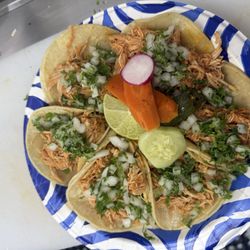 Tacos y Mariscos Los Pelayo