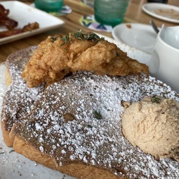 Canvas - French Toast & Fried Chicken - New American Near Me - Orlando, Florida