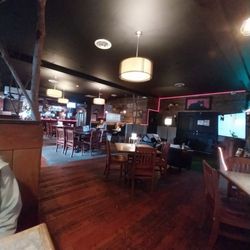 Bucksnort Bar and Grill