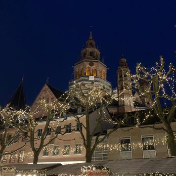 Weihnachtsmarkt am Dom - Christmas Markets Near Me - Mainz, RP Weihnachtsmarkt am Dom - Christmas Markets Near Me - Mainz, RP