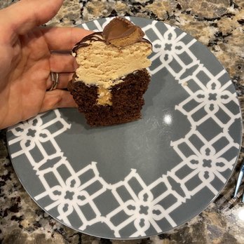 Cupprimo - Inside of Reese's Ripoff cupcake - Coffee & Tea Near Me - Austin, Texas
