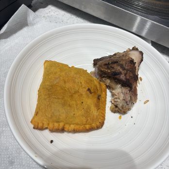Lloydie's - Beef patty and jerk chicken - Caribbean Near Me - Montreal, Quebec