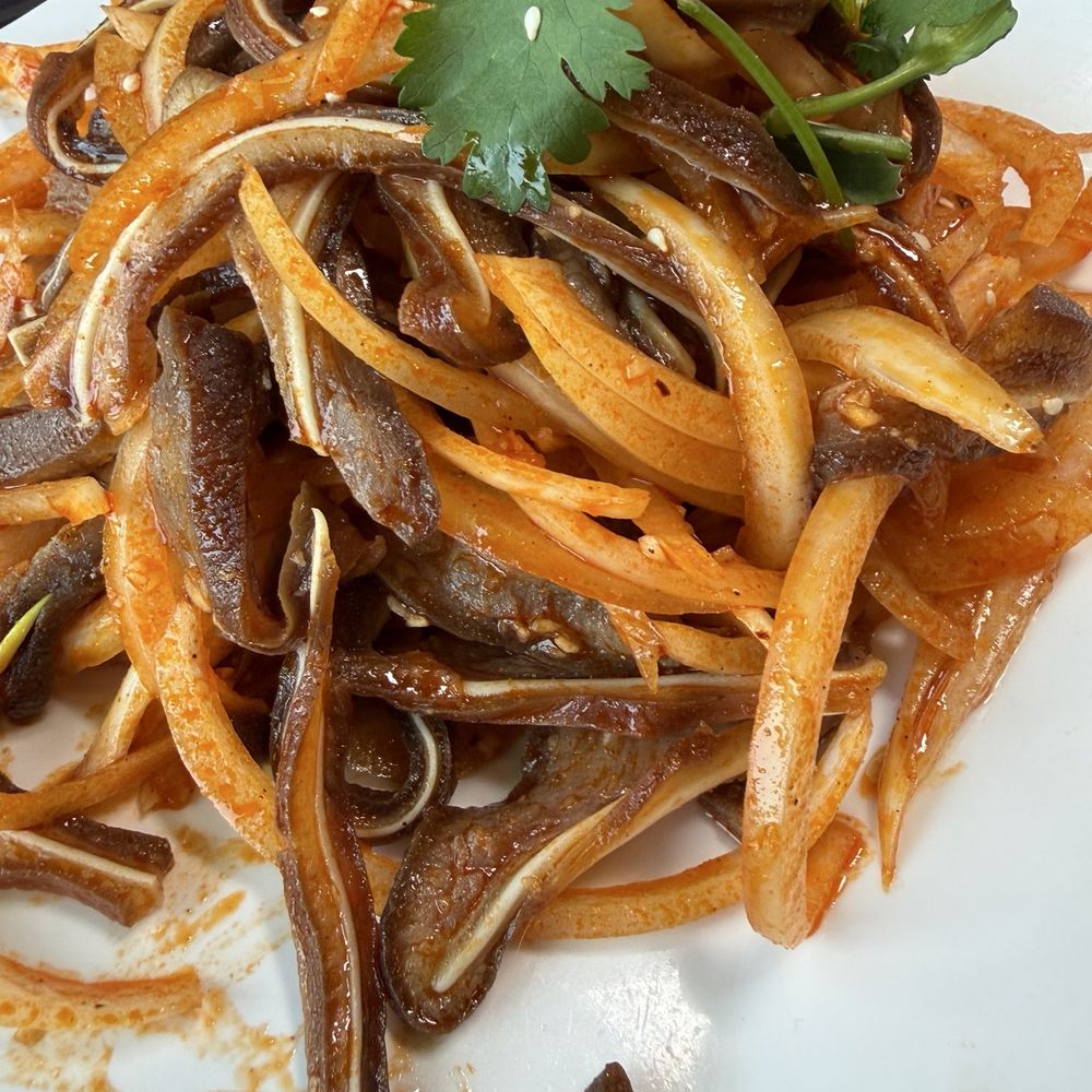 5885 BBQ - Pig ear and onion salad (spicy) - Chinese Near Me - Scarborough, Ontario 5885 BBQ - Pig ear and onion salad (spicy) - Chinese Near Me - Scarborough, Ontario