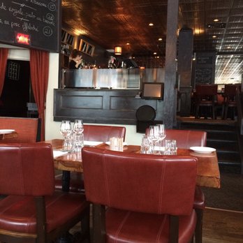 Bidon Taverne Culinaire - Bel endroit - Gastropubs Near Me - Saint-Lambert, Quebec Bidon Taverne Culinaire - Bel endroit - Gastropubs Near Me - Saint-Lambert, Quebec