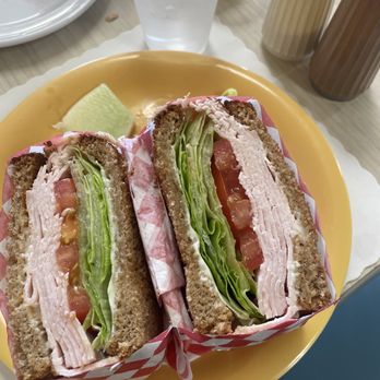 Fabulous Jr - Turkey sandwich on wheat bread - American Near Me - Bellflower, California