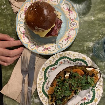 Ellē - Breakfast sandwich - Cafes Near Me - Washington, DC, District of Columbia Ellē - Breakfast sandwich - Cafes Near Me - Washington, DC, District of Columbia