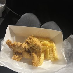 Jack's Family Restaurant - I ordered a meal... this is a snack. Do better.