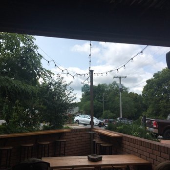Crooked Run Fermentation - Patio - Bars Near Me - Leesburg, Virginia