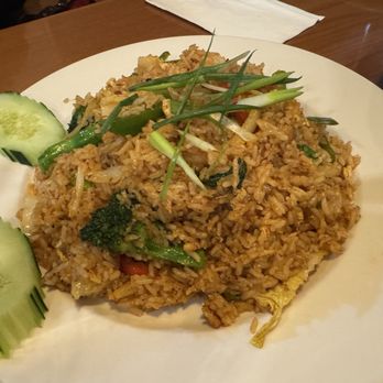 Karta Thai - Curry Basil Fried Rice - Thai Near Me - Roseville, Minnesota Karta Thai - Curry Basil Fried Rice - Thai Near Me - Roseville, Minnesota