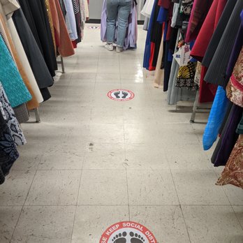 Thrift Center Thrift Store - One of the two lines to pay as of 6/13/20 - Thrift Stores Near Me - San Carlos, California