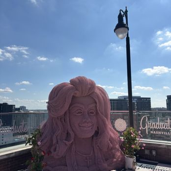 White Limozeen - Rooftop photo opp - Cocktail Bars Near Me - Nashville, Tennessee
