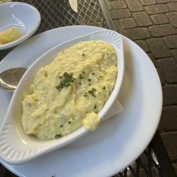 The Independent Restaurant and Bar - New American Near Me - Placerville, California