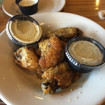 Halftime Pizza - Lemon pepper wings - Pizza Near Me - San Antonio, Texas