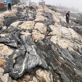 Pemaquid Point Lighthouse - Cool rocks - Landmarks & Historical Buildings Near Me - Bristol, Maine