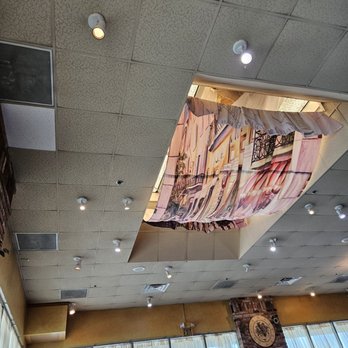 Venita Rhea's - The ceiling and skylight... in dire need of a remodel and cleaning - Breakfast & Brunch Near Me - Rocklin, California Venita Rhea's - The ceiling and skylight... in dire need of a remodel and cleaning - Breakfast & Brunch Near Me - Rocklin, California