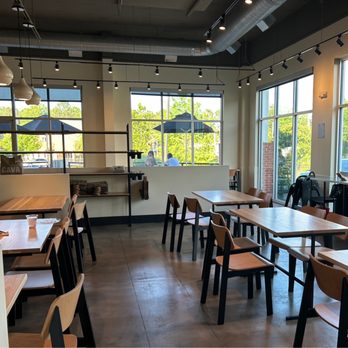 CAVA - Indoor Seating - Mediterranean Near Me - Irmo, South Carolina CAVA - Indoor Seating - Mediterranean Near Me - Irmo, South Carolina