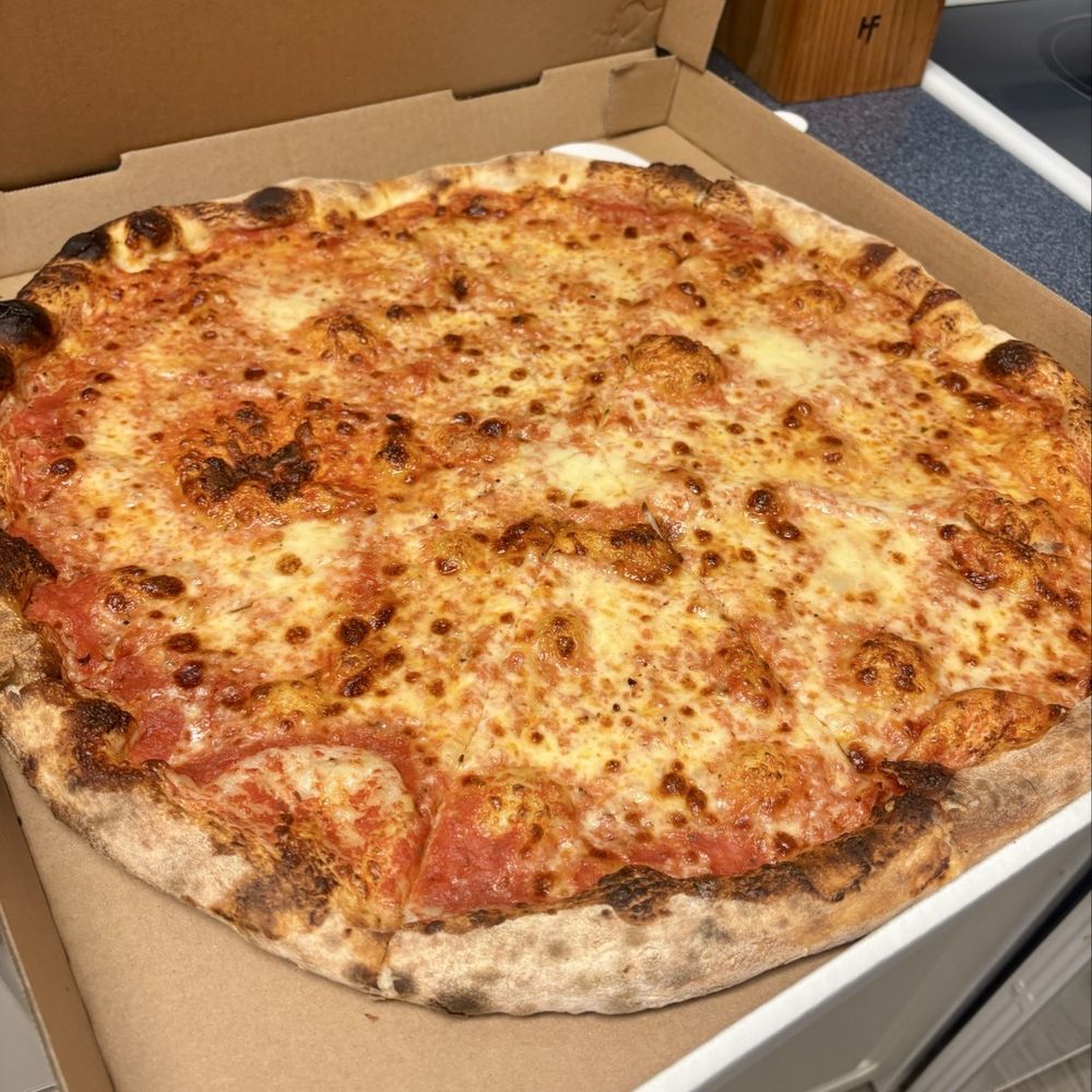 Mad Pie - Plain cheese - Pizza Near Me - Honolulu, Hawaii Mad Pie - Plain cheese - Pizza Near Me - Honolulu, Hawaii