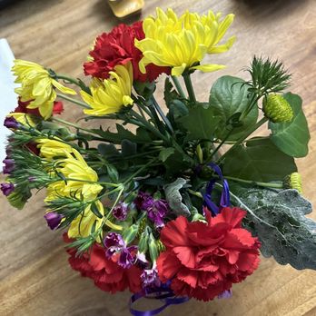 Olas Flower - Sad. Just sad - Florists Near Me - Bothell, Washington