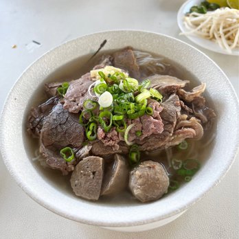 Bodega - Bodega Beef Pho - Vietnamese Near Me - San Francisco, California Bodega - Bodega Beef Pho - Vietnamese Near Me - San Francisco, California